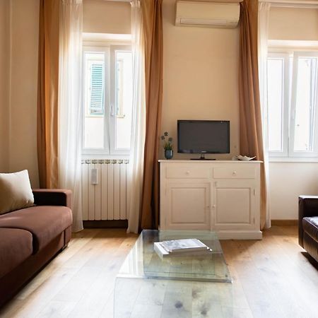 Modern, Bright Near Boboli Gardens & Santo Spirito - Homeunity Florencie Exteriér fotografie
