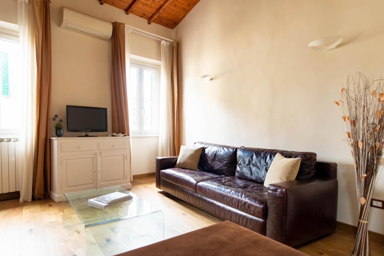 Modern, Bright Near Boboli Gardens & Santo Spirito - Homeunity Florencie Exteriér fotografie
